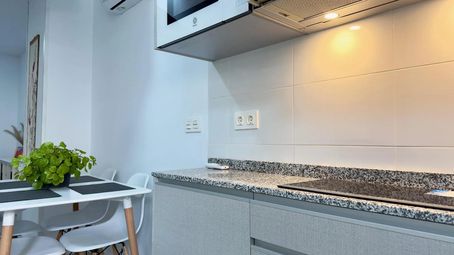 Urbe10 Casa Victoria Apartment Malaga